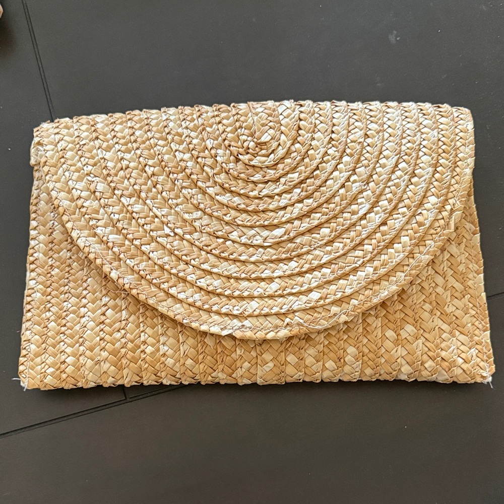 Woven Straw Envelope Clutch - Natural